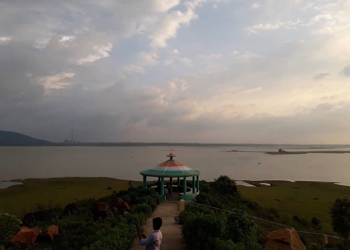 Ladhna Picnic Spot