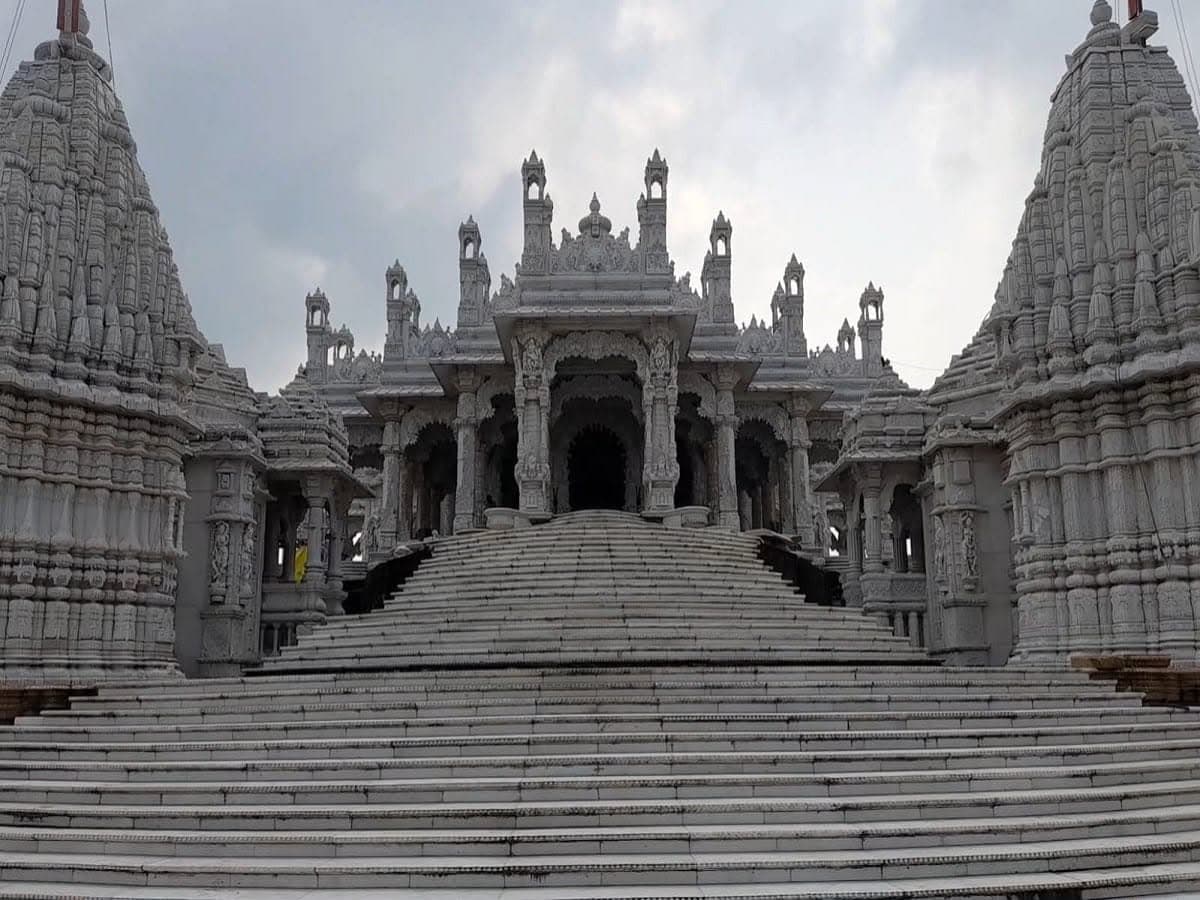 Madhuban Digamber Jain Temple ( Tees Chaubisi Mandir)